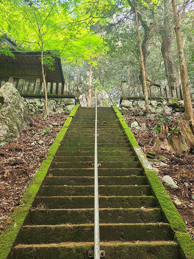 白山神社